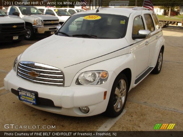 2011 Chevrolet HHR LT in Arctic Ice White