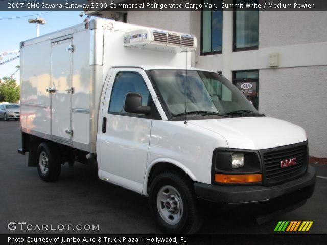 2007 GMC Savana Cutaway 3500 Commercial Refrigerated Cargo Van in Summit White
