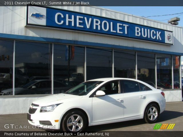 2011 Chevrolet Cruze LT in Summit White