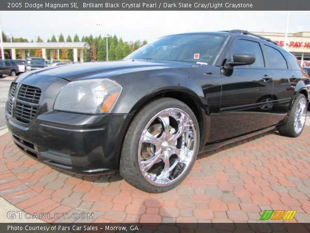 2005 Dodge Magnum SE in Brilliant Black Crystal Pearl