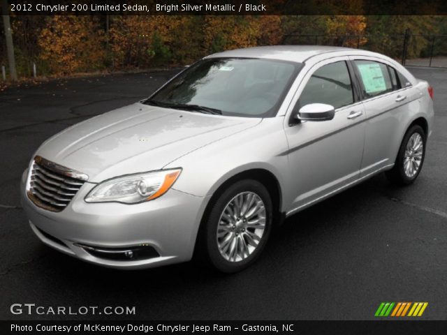 2012 Chrysler 200 Limited Sedan in Bright Silver Metallic