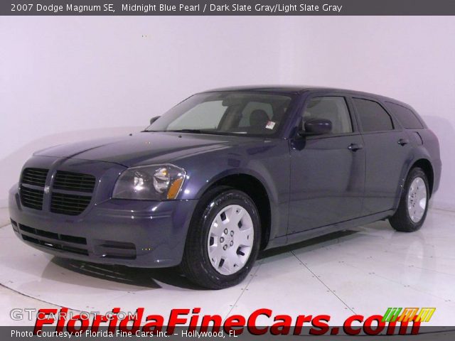 2007 Dodge Magnum SE in Midnight Blue Pearl