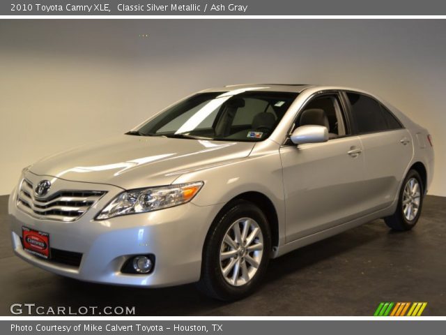 2010 Toyota Camry XLE in Classic Silver Metallic