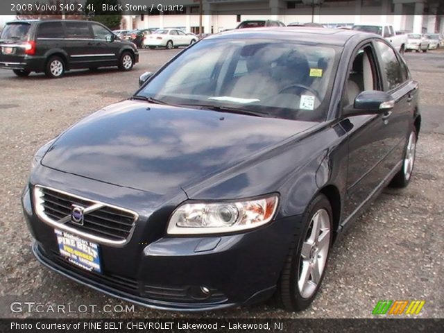 2008 Volvo S40 2.4i in Black Stone