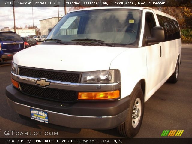 2011 Chevrolet Express LT 3500 Extended Passenger Van in Summit White