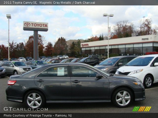 2011 Toyota Camry SE in Magnetic Gray Metallic