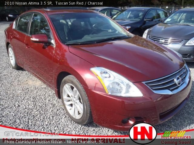 2010 Nissan Altima 3.5 SR in Tuscan Sun Red