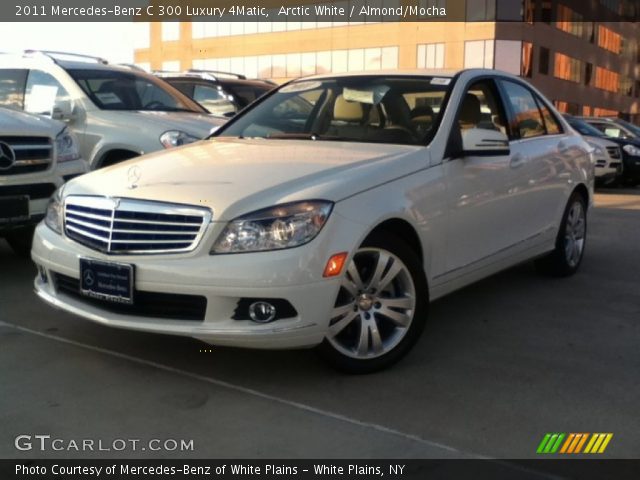 2011 Mercedes-Benz C 300 Luxury 4Matic in Arctic White