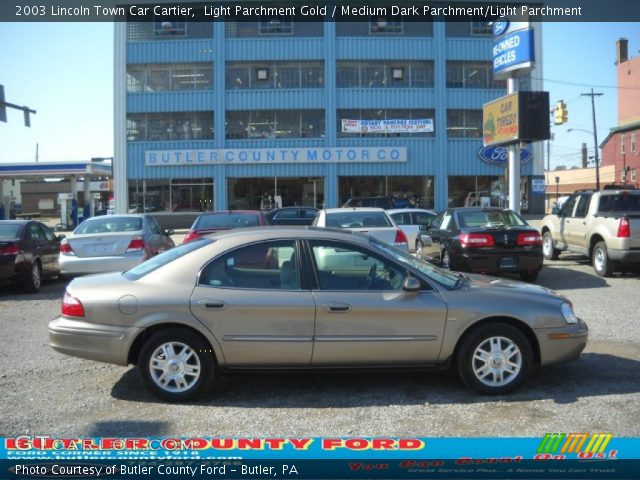 2003 Lincoln Town Car Cartier in Light Parchment Gold
