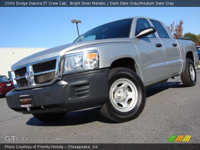2009 Dodge Dakota ST Crew Cab in Bright Silver Metallic