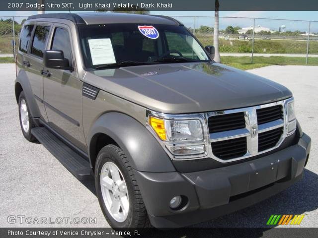 2007 Dodge Nitro SXT in Light Khaki Metallic