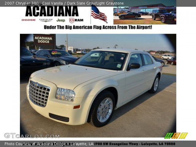 2007 Chrysler 300  in Cool Vanilla