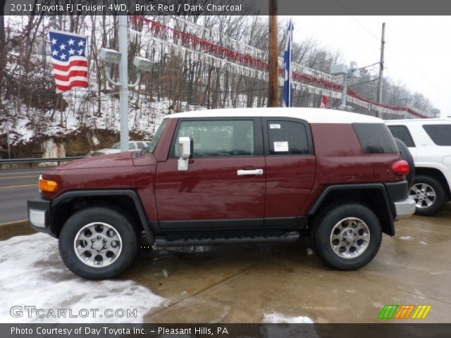 2011 Toyota FJ Cruiser 4WD in Brick Red