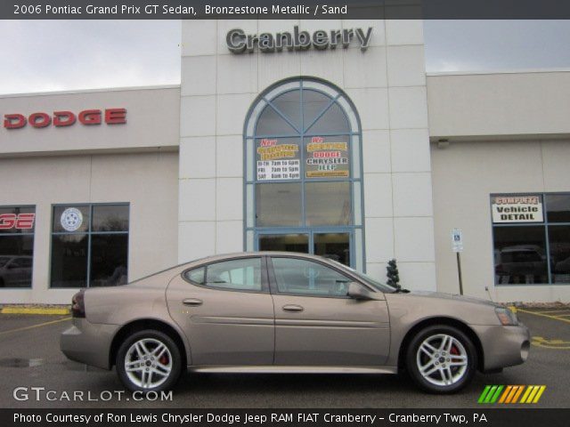 2006 Pontiac Grand Prix GT Sedan in Bronzestone Metallic