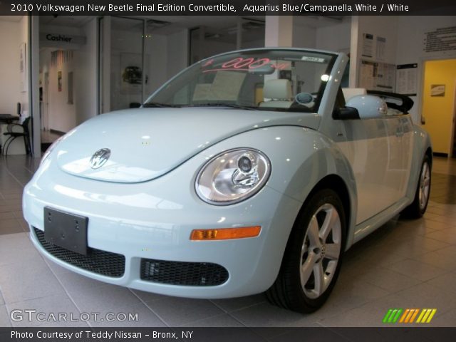 2010 Volkswagen New Beetle Final Edition Convertible in Aquarius Blue/Campanella White