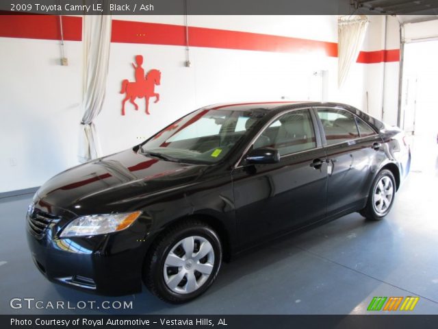 2009 Toyota Camry LE in Black