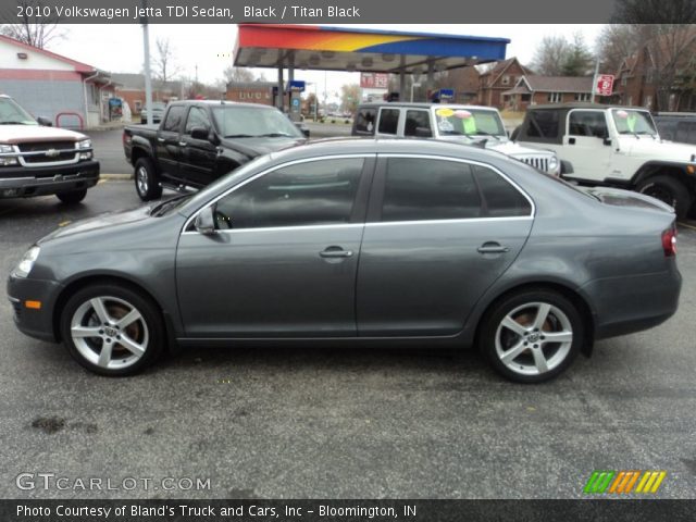 2010 Volkswagen Jetta TDI Sedan in Black