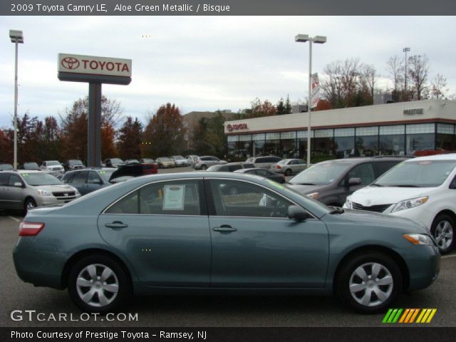 2009 Toyota Camry LE in Aloe Green Metallic