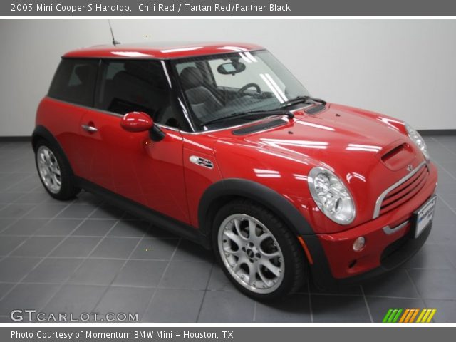 2005 Mini Cooper S Hardtop in Chili Red