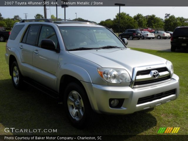 2007 Toyota 4Runner SR5 4x4 in Titanium Metallic