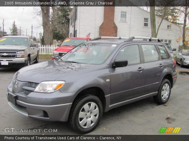 2005 Mitsubishi Outlander XLS AWD in Graphite Gray