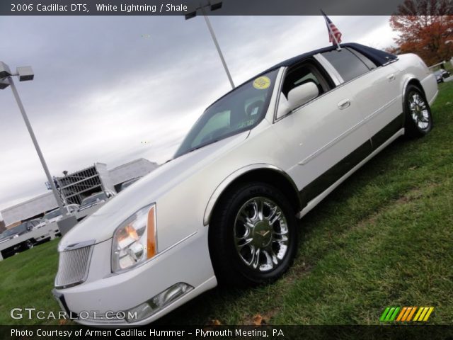 2006 Cadillac DTS  in White Lightning