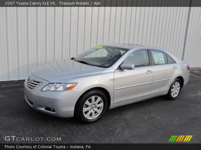 2007 Toyota Camry XLE V6 in Titanium Metallic