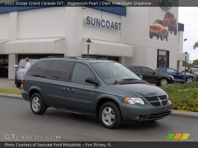 2007 Dodge Grand Caravan SXT in Magnesium Pearl