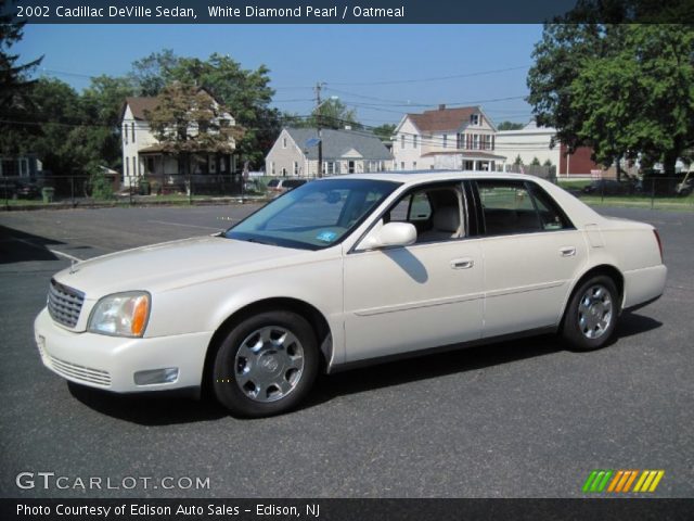 2002 Cadillac DeVille Sedan in White Diamond Pearl