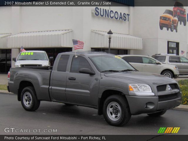 2007 Mitsubishi Raider LS Extended Cab in Granite Gray