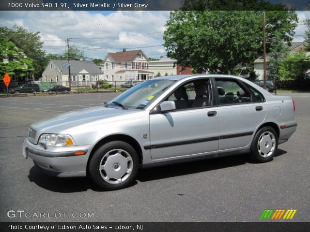 2000 Volvo S40 1.9T in Silver Metallic