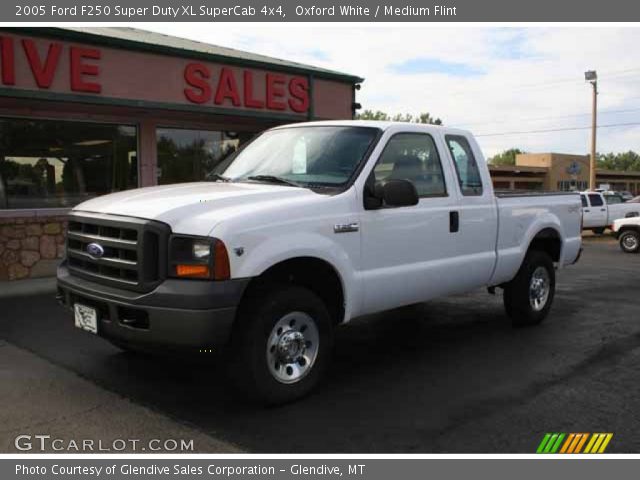 2005 Ford F250 Super Duty XL SuperCab 4x4 in Oxford White