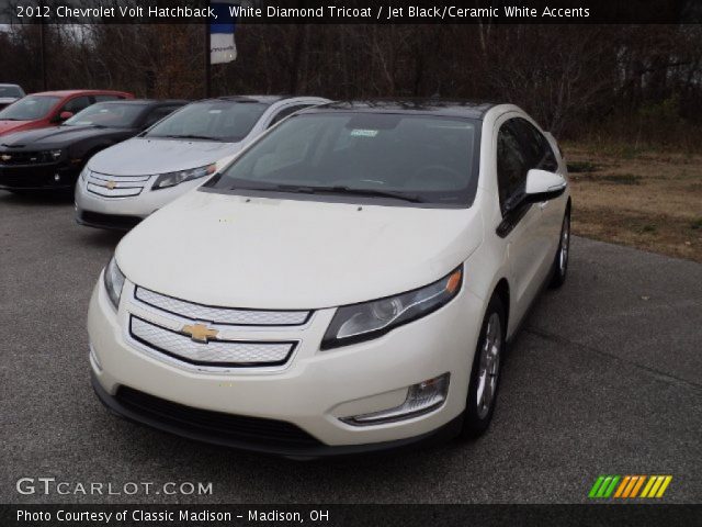 2012 Chevrolet Volt Hatchback in White Diamond Tricoat