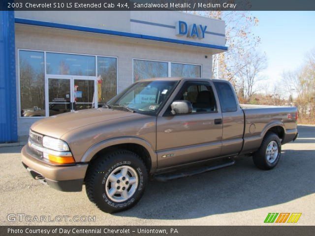 2003 Chevrolet S10 LS Extended Cab 4x4 in Sandalwood Metallic