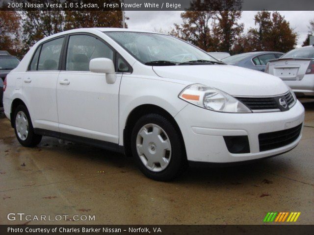2008 Nissan versa sedan white #2