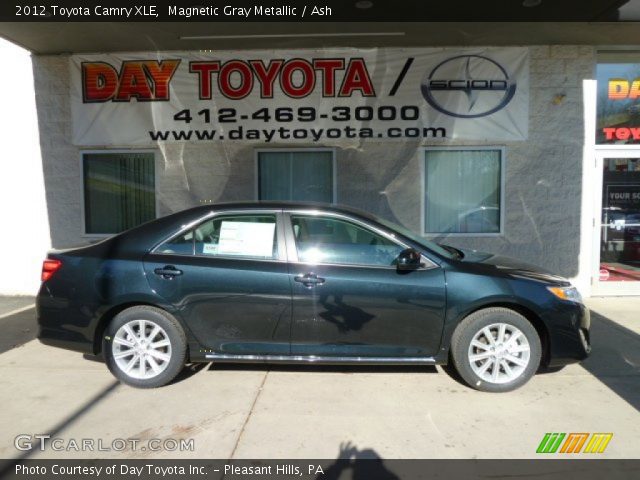 2012 Toyota Camry XLE in Magnetic Gray Metallic