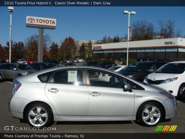 2010 Toyota Prius Hybrid V in Classic Silver Metallic