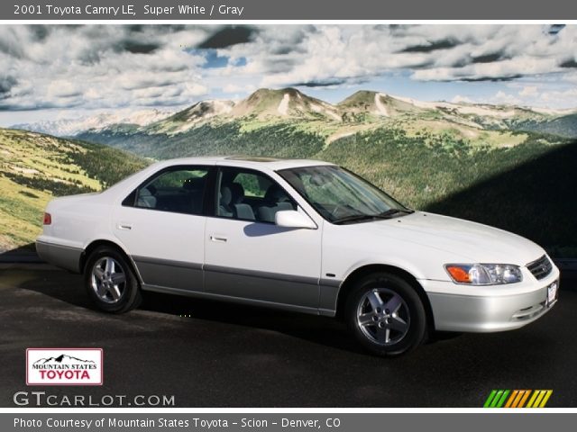 2001 Toyota Camry LE in Super White