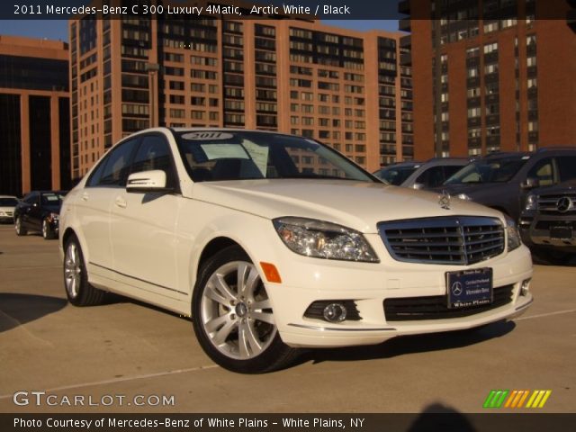 2011 Mercedes-Benz C 300 Luxury 4Matic in Arctic White