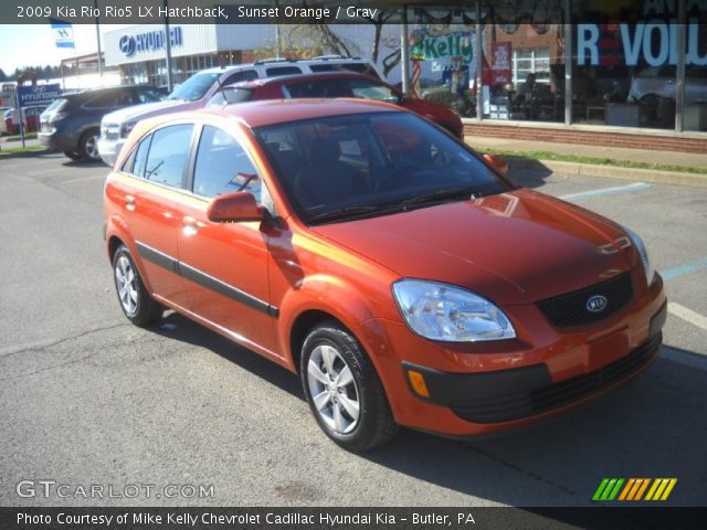 2009 Kia Rio Rio5 LX Hatchback in Sunset Orange
