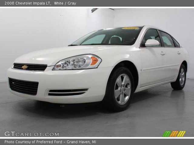 2008 Chevrolet Impala LT in White