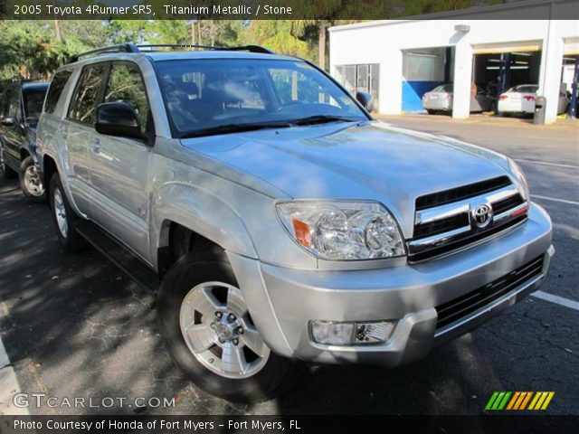 2005 Toyota 4Runner SR5 in Titanium Metallic