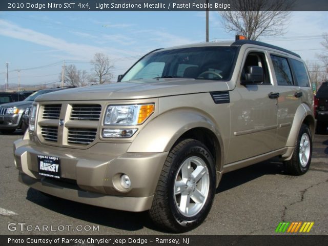 2010 Dodge Nitro SXT 4x4 in Light Sandstone Metallic
