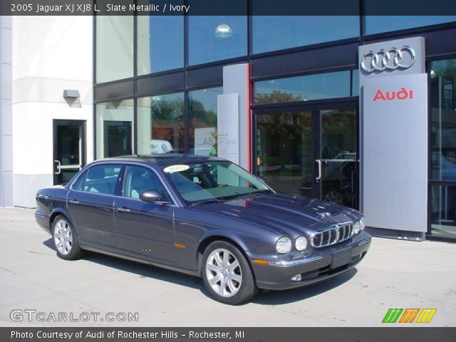 2005 Jaguar XJ XJ8 L in Slate Metallic