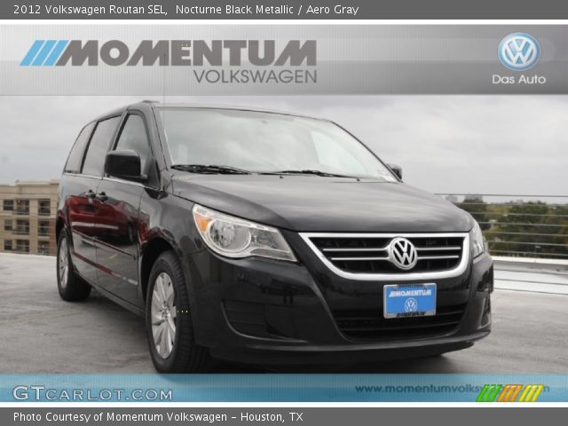 2012 Volkswagen Routan SEL in Nocturne Black Metallic