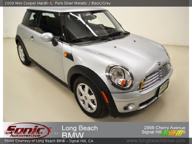 2009 Mini Cooper Hardtop in Pure Silver Metallic
