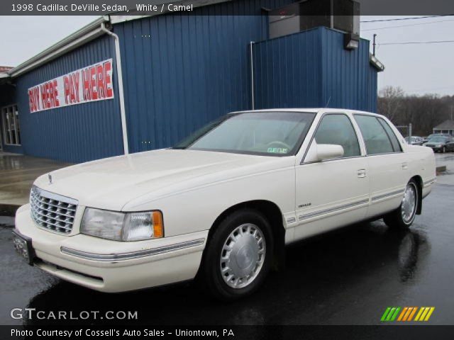 1998 Cadillac DeVille Sedan in White