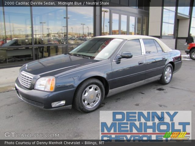 2000 Cadillac DeVille Sedan in Midnight Blue