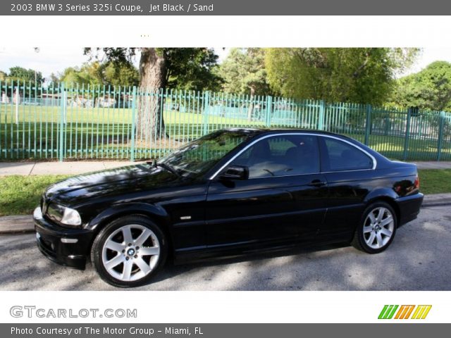 2003 BMW 3 Series 325i Coupe in Jet Black