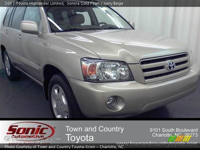 2007 Toyota Highlander Limited in Sonora Gold Pearl